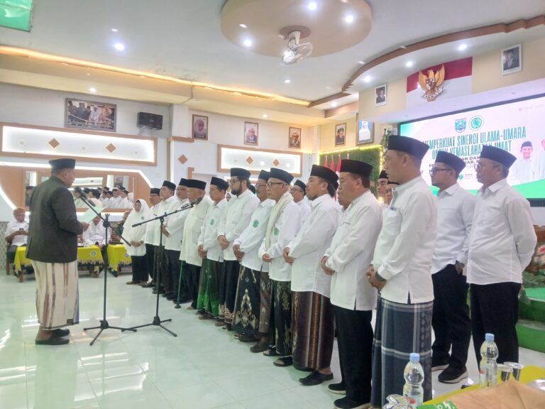 Pengurus MUI Kabupaten Probolinggo Masa Khidmat 2025-2030 Dikukuhkan